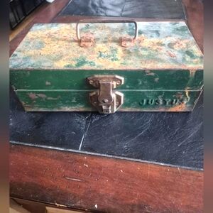 Vintage Metal tool box by Justus, Nice patina, Green